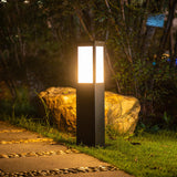 Cauzac™ Elegant Outdoor Solar Lantern for Stylish Illumination