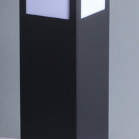 Cauzac™ Elegant Outdoor Solar Lantern for Stylish Illumination