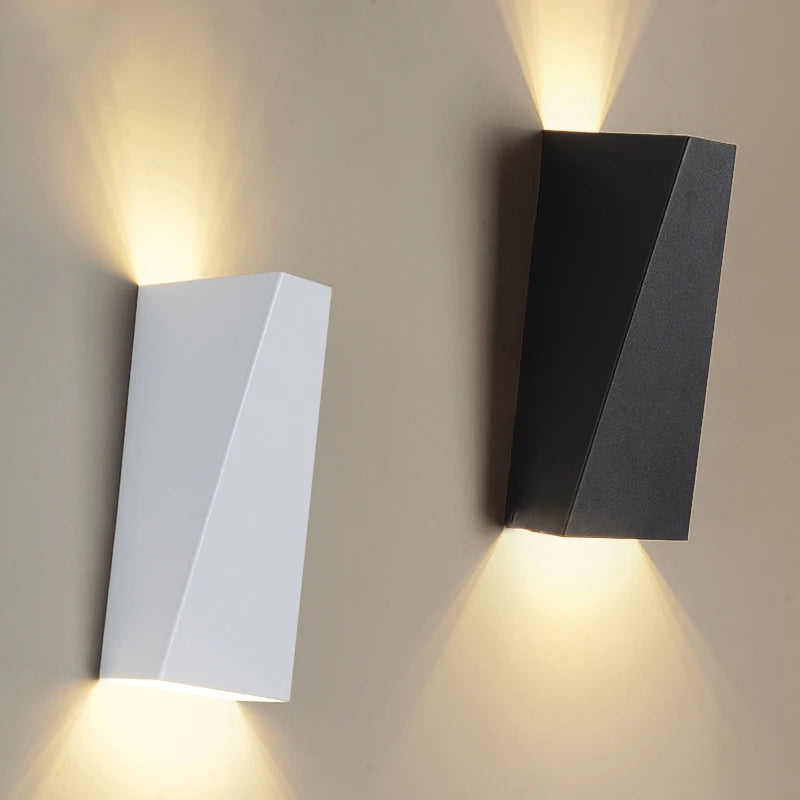 Cauzac™ Modern Wall Lamp for Stylish Interiors