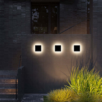 Cauzac™ Elegant LED Wall Lamp for Contemporary Spaces