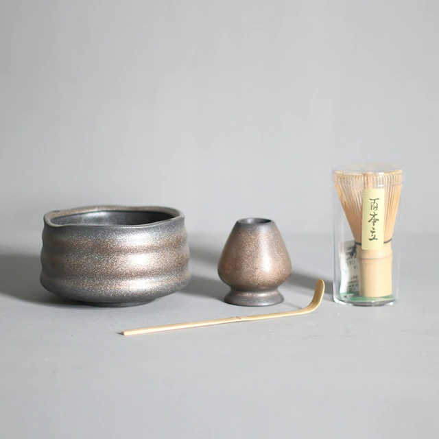Complete set of accessories for preparing matcha tea