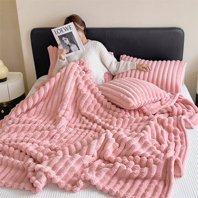 Cauzac™ Luxurious Faux Rabbit Fur Throw Blanket for Ultimate Comfort
