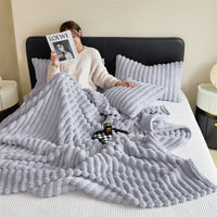 Cauzac™ Luxurious Faux Rabbit Fur Throw Blanket for Ultimate Comfort