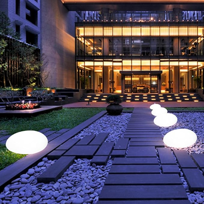 Cauzac™ Elegant Cobblestone Outdoor Garden Light