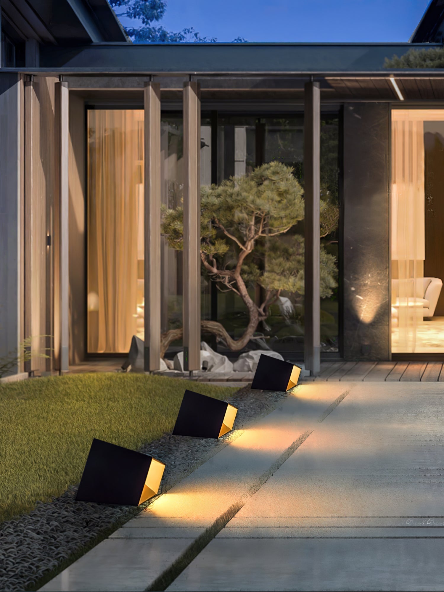 Cauzac™ Compact Solar Garden Light for Outdoor Ambiance