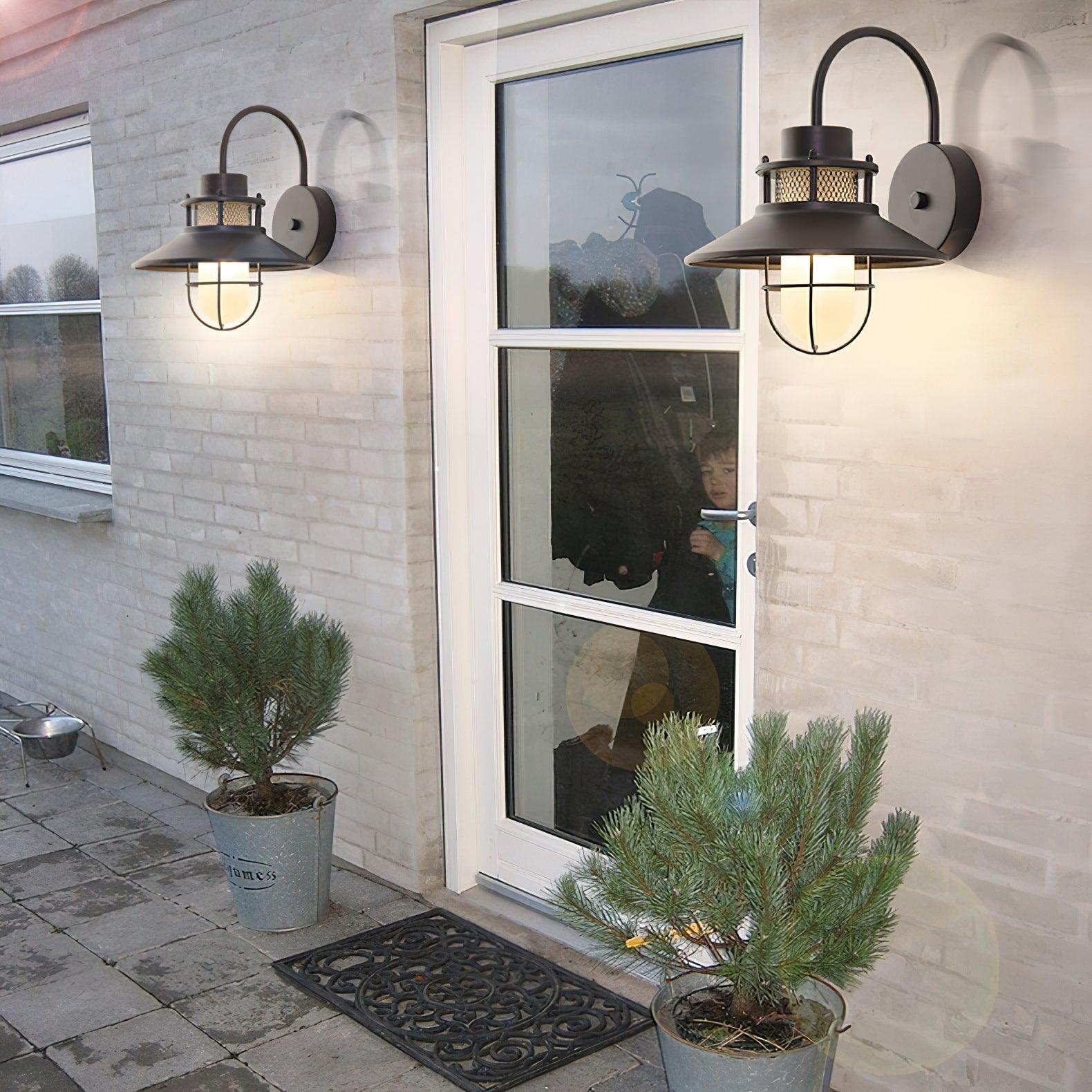 Cauzac™ Industrial Chic Outdoor Lamp - Weather-Resistant