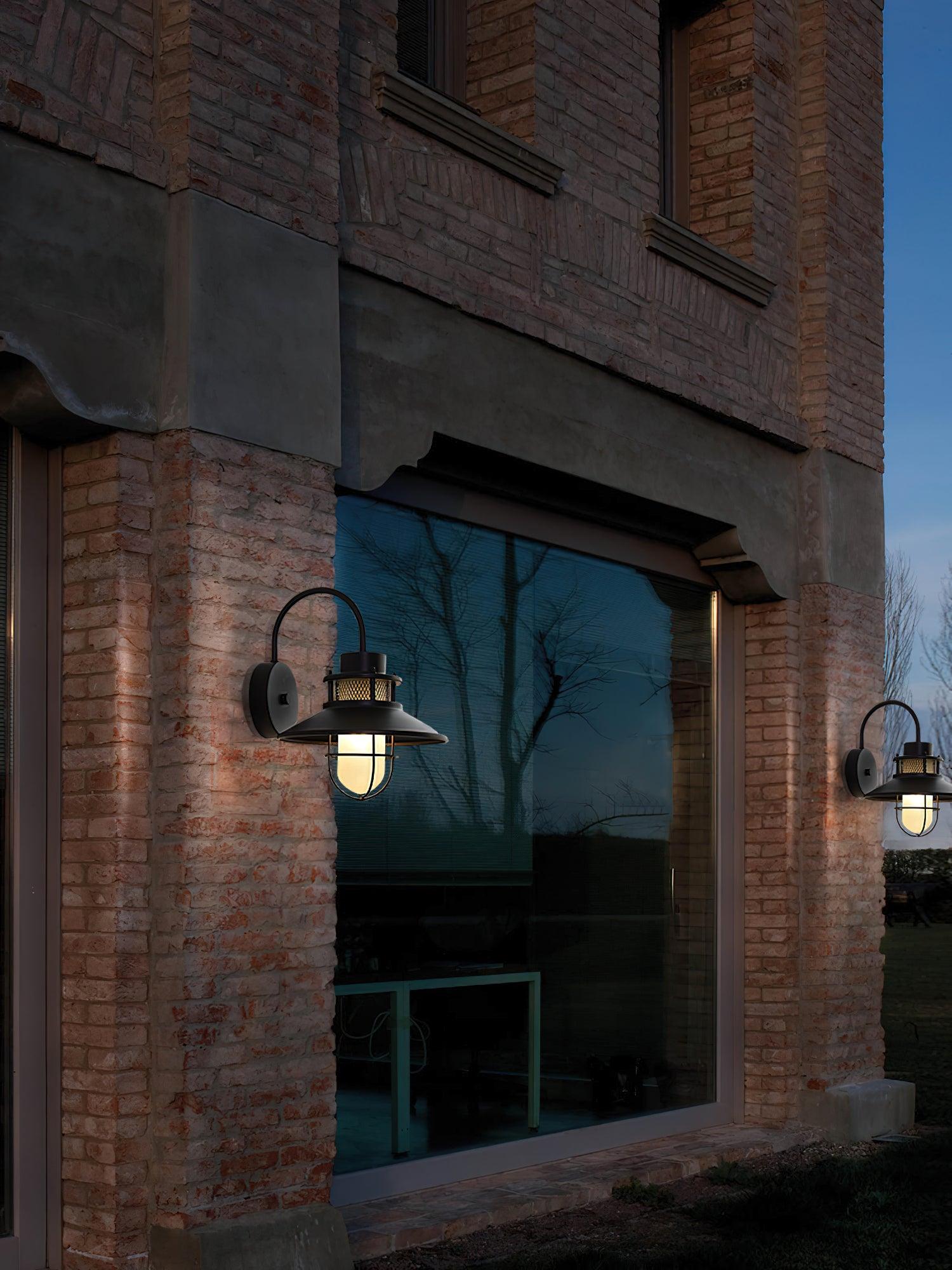 Cauzac™ Industrial Chic Outdoor Lamp - Weather-Resistant