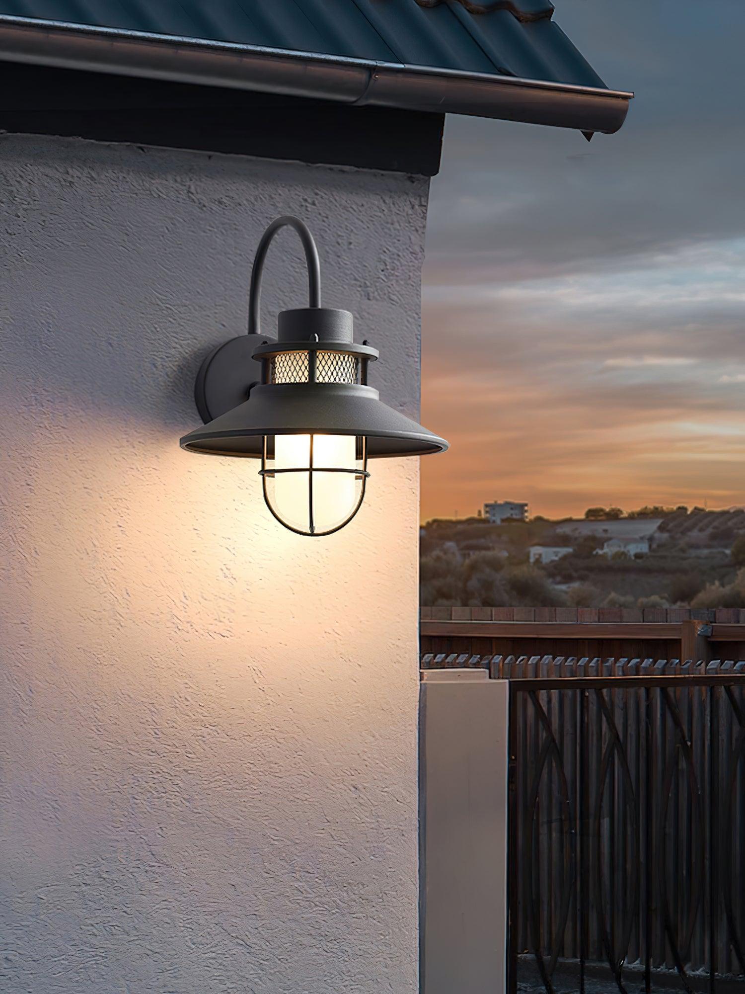 Cauzac™ Industrial Chic Outdoor Lamp - Weather-Resistant