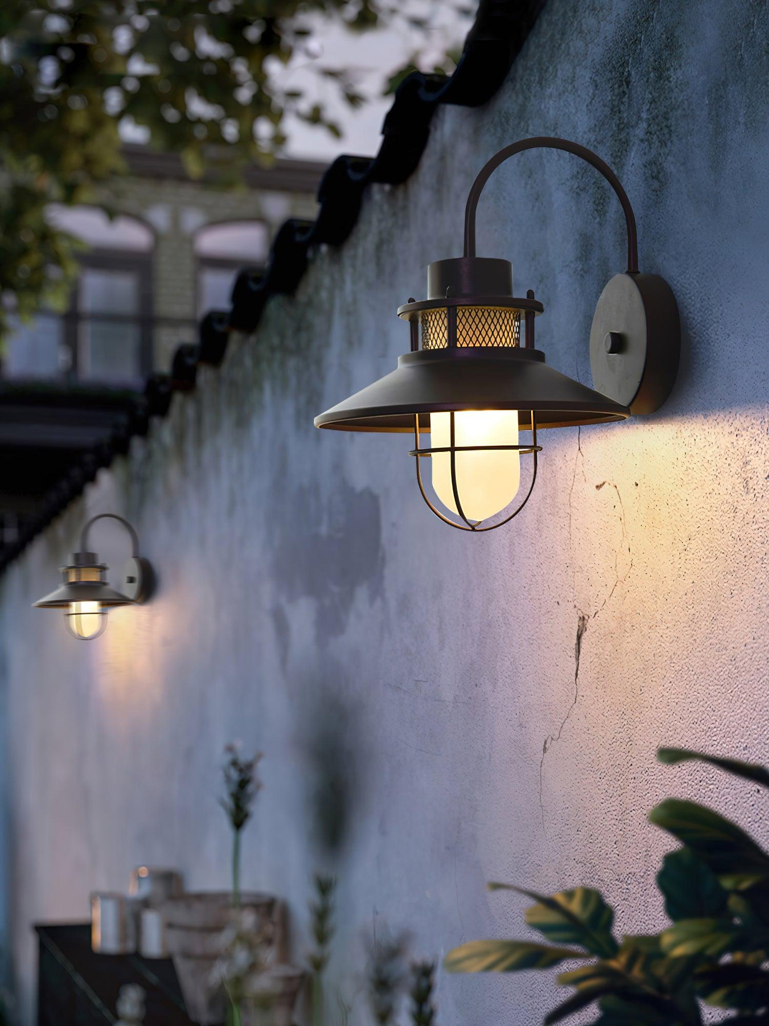Cauzac™ Industrial Chic Outdoor Lamp - Weather-Resistant