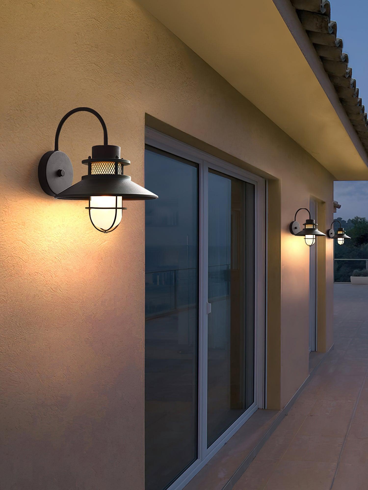 Cauzac™ Industrial Chic Outdoor Lamp - Weather-Resistant