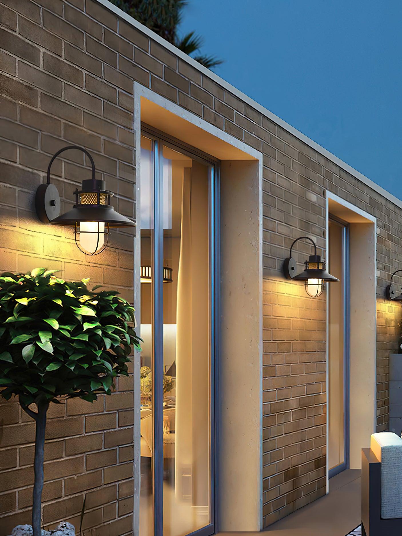 Cauzac™ Industrial Chic Outdoor Lamp - Weather-Resistant