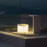 Cauzac™ Modern Solar-Powered Outdoor Lamp for Elegant Spaces
