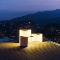 Cauzac™ Modern Solar-Powered Outdoor Lamp for Elegant Spaces
