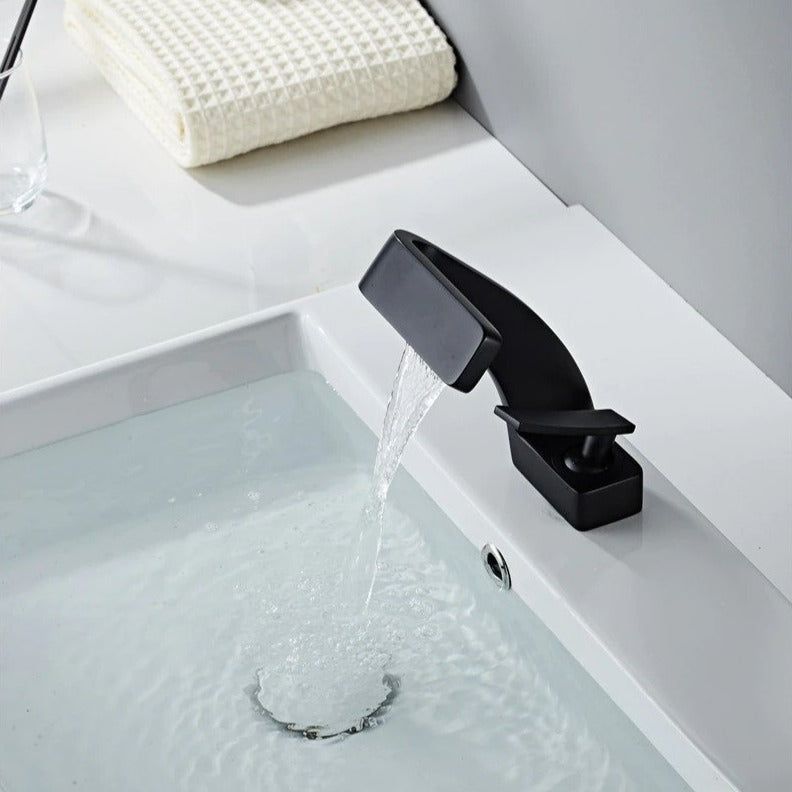 Cauzac™ Stylish Waterfall Bathroom Tap – Luxe Cascading Water Flow Mixer