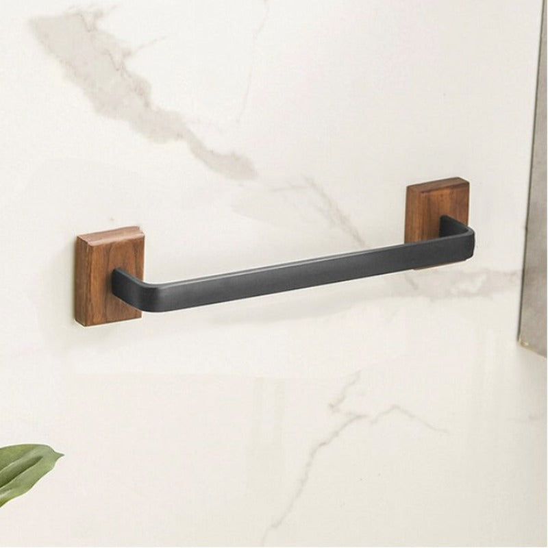 Cauzac™ Modern Towel Holder with Classic Elegance