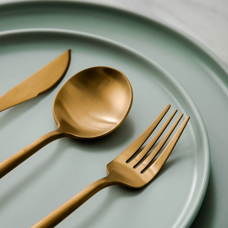 Cauzac™ Gold Matte Stainless Steel Flatware Set – 20-Piece Minimalist Dining Elegance
