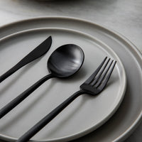 Cauzac™ Gold Matte Stainless Steel Flatware Set – 20-Piece Minimalist Dining Elegance