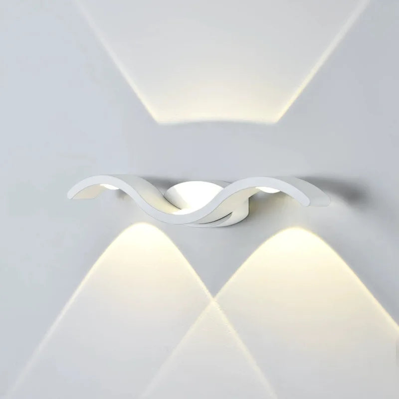 Cauzac™ Elegant LED Wall Light for Stylish Outdoor Spaces