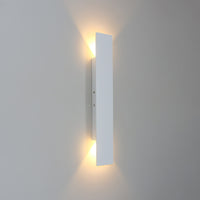 Cauzac™ Modern Aluminum Outdoor Wall Light