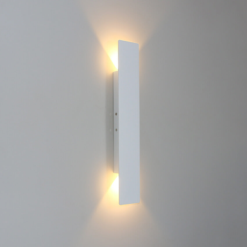 Cauzac™ Modern Aluminum Outdoor Wall Light