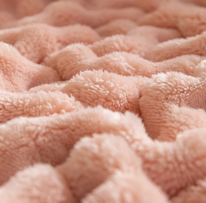 Cauzac™ Premium Bubble Textured Fleece Blanket for Ultimate Comfort