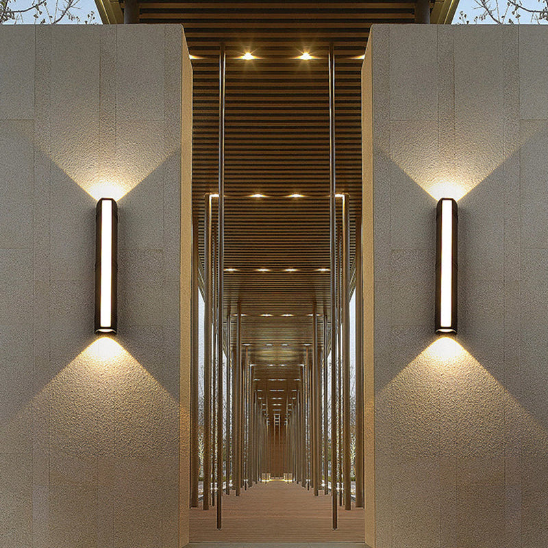 Cauzac™ Durable LED Outdoor Wall Light for All-Weather Illumination