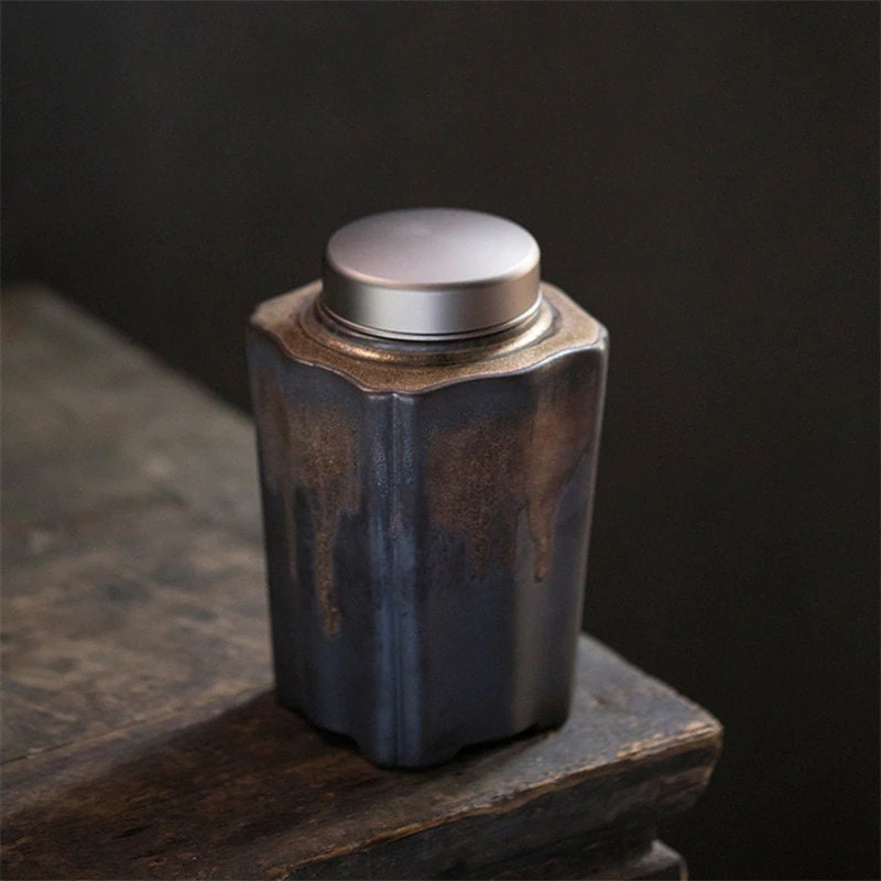 Cauzac™ Vintage Ceramic Tea & Coffee Storage Jar – 900ml Airtight Container