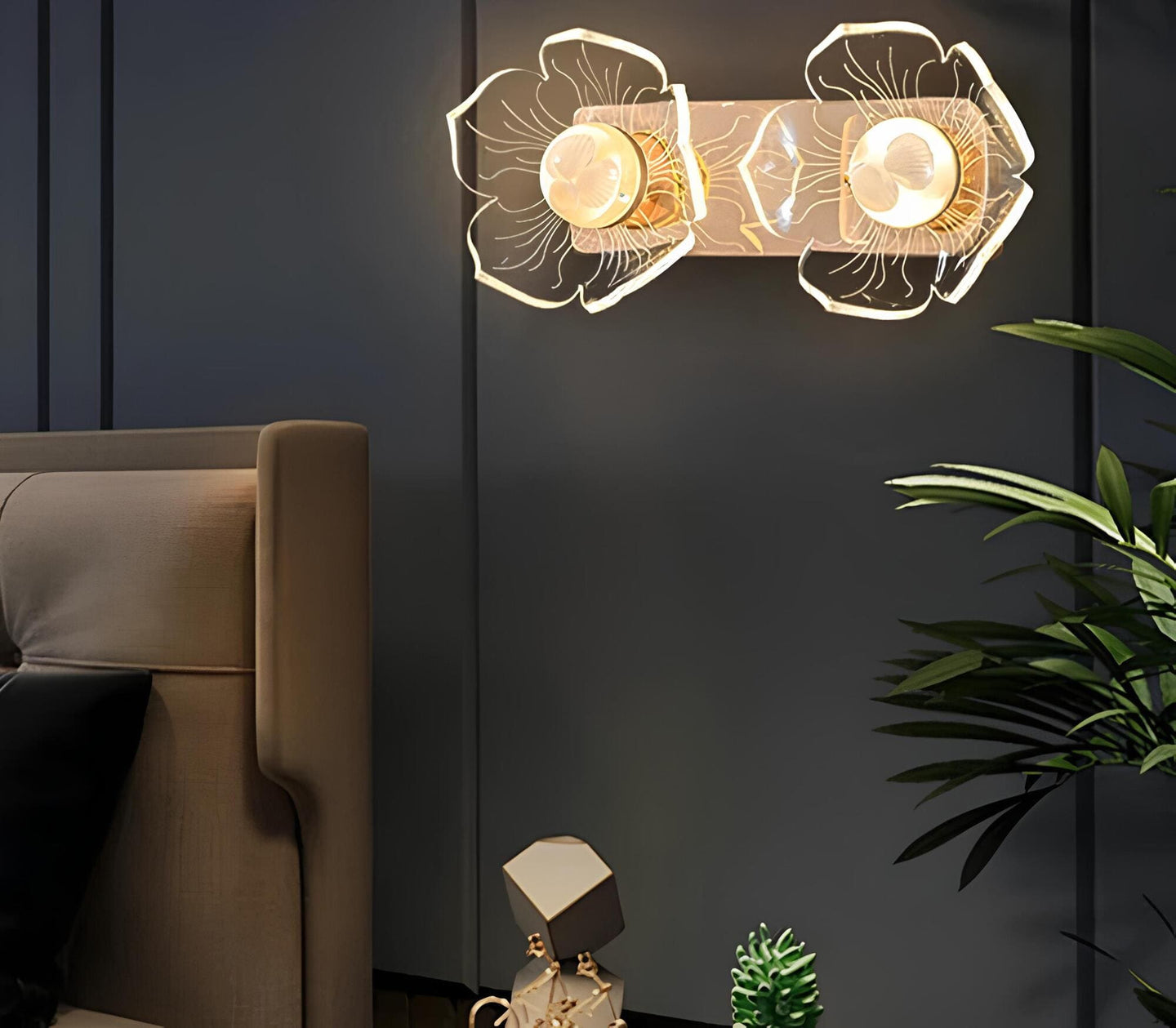 Cauzac™ Elegant LED Wall Light with Floral Design