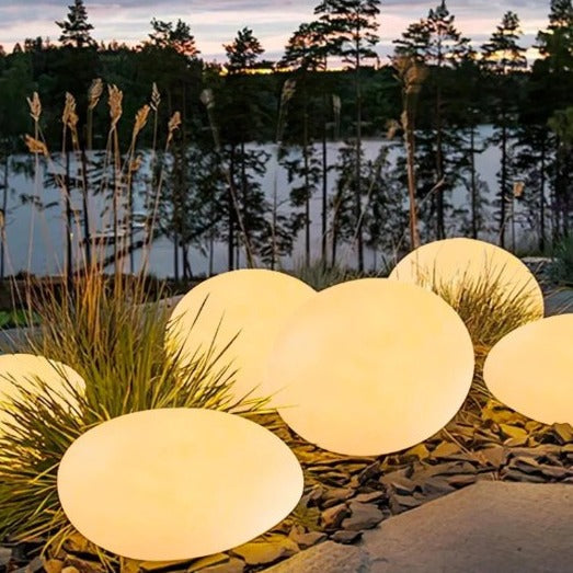 Cauzac™ Elegant Cobblestone Outdoor Garden Light