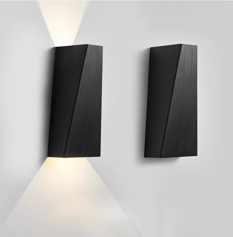 Cauzac™ Elegant Modern Wall Lamp for Stylish Interiors