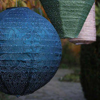 Cauzac™ Radiant Solar Globe Lantern – Perfect for Outdoor Ambiance