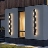 Cauzac™ Decorative Wave Outdoor Wall Light