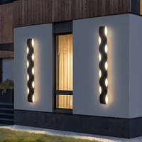 Cauzac™ Decorative Wave Outdoor Wall Light