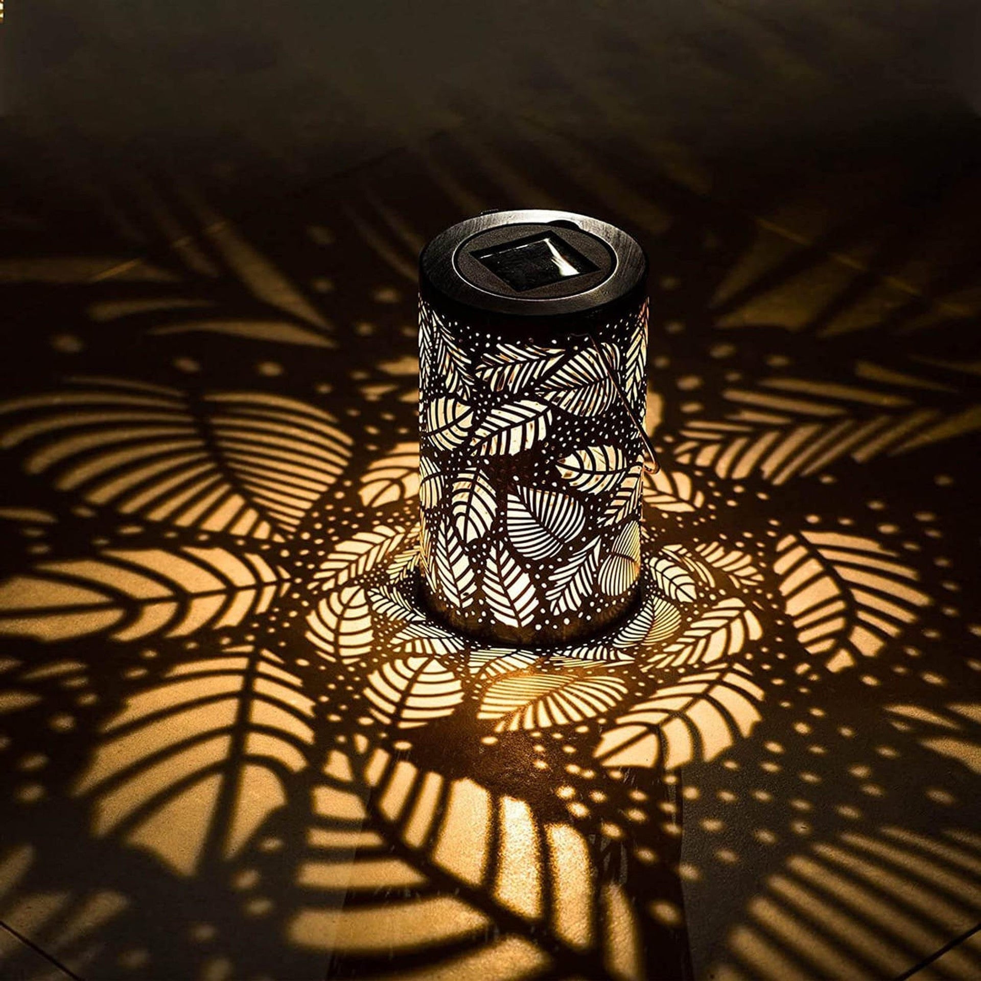 Cauzac™ Illuminating LED Lantern for Enchanting Atmosphere